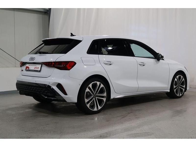 Gebraucht Audi A3 S-Line 150 PS (110 kW) 2025 Gletscherweiß metallic Limousine
