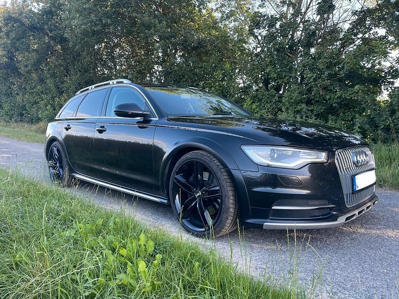 Schwarz Gebraucht 2013 Audi A6 Allroad Kombi | 15.750 € (Teuer) - Bild 1/4