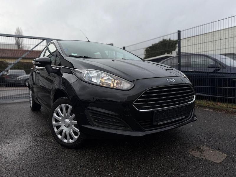 Gebraucht Ford Fiesta Trend 60 PS (44 kW) 2014 Schwarz Kleinwagen