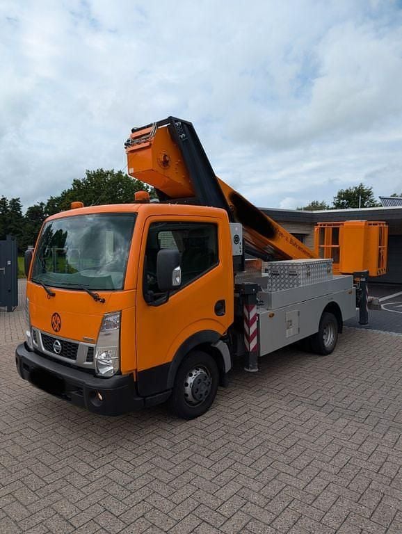 Gebraucht Nissan Cabstar 136 PS (100 kW) 2016 Orange Pickup