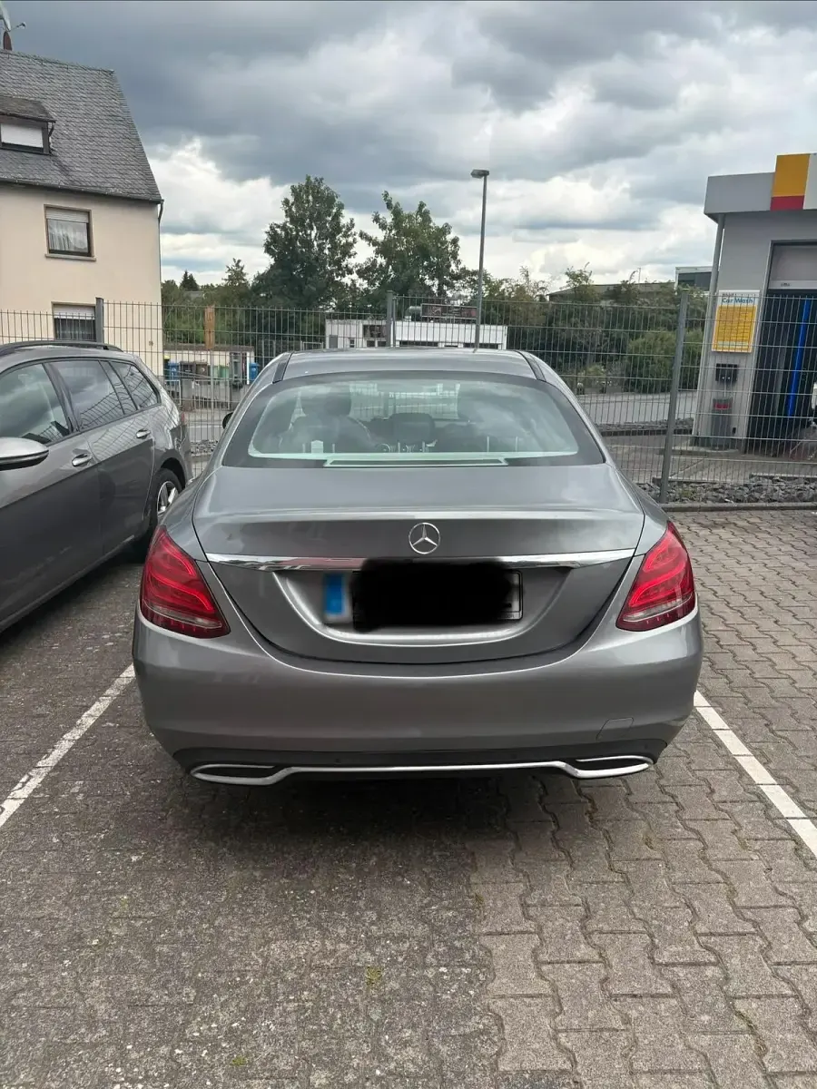 Gebraucht Mercedes C200 136 PS (100 kW) 2015 Grau Limousine