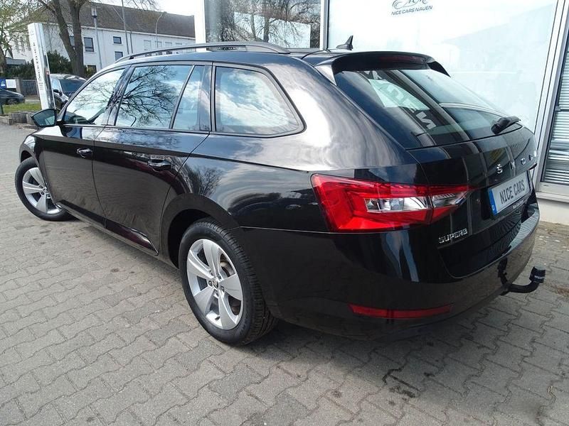 Gebraucht Skoda Superb Active 150 PS (110 kW) 2019 Schwarz Kombi
