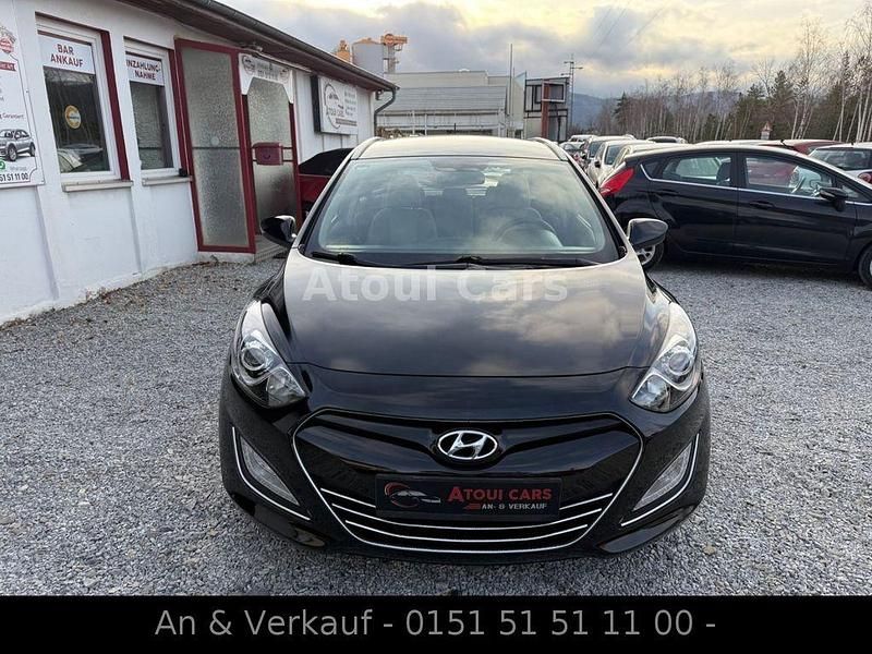 Gebraucht Hyundai i30 Trend 90 PS (66 kW) 2013 Schwarz Kombi