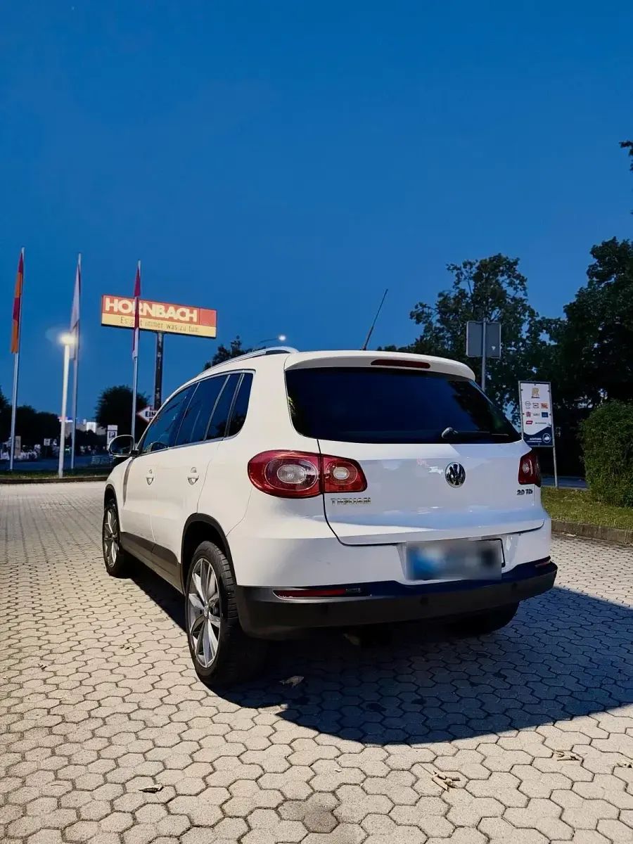 Gebraucht VW Tiguan 140 PS (102 kW) 2009 Weiß SUV