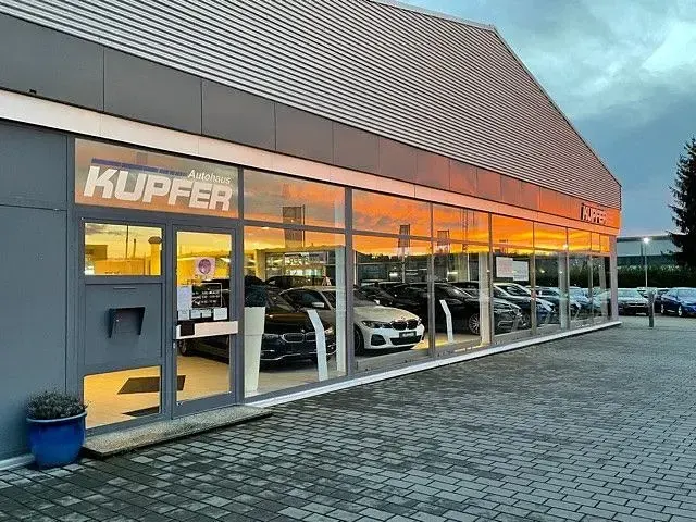 Gebraucht BMW 320 Performance 184 PS (135 kW) 2024 Schwarz Limousine