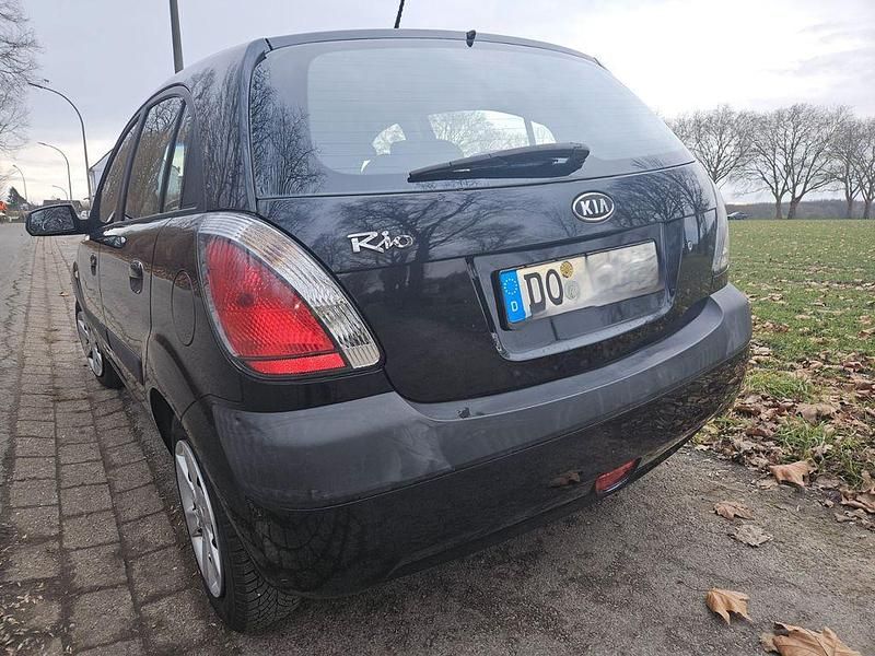 Gebraucht Kia Rio EX 97 PS (71 kW) 2007 Schwarz Limousine