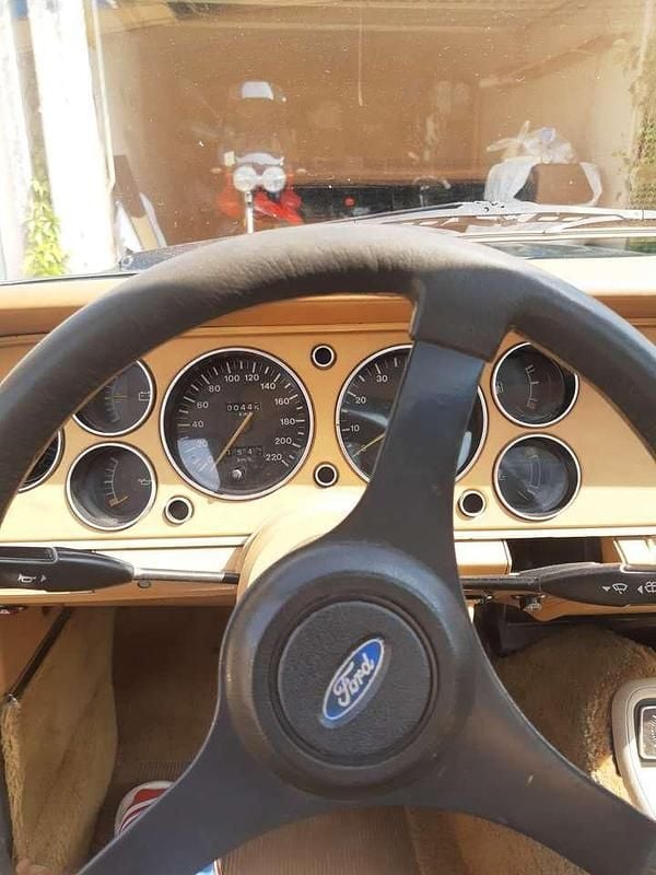 Używany Ford Capri 114 KM (83 kW) 1982 Zielony Coupe