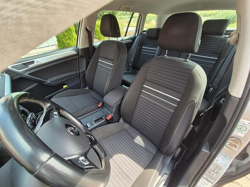 Gebraucht VW Golf VII 150 PS (110 kW) 2015 Silber Kombi