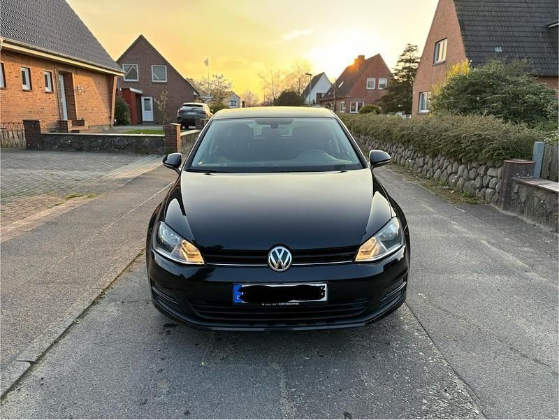 Schwarz Gebraucht 2014 VW Golf VII Kleinwagen | 7.900 € (Fairer Preis) - Bild 1/4