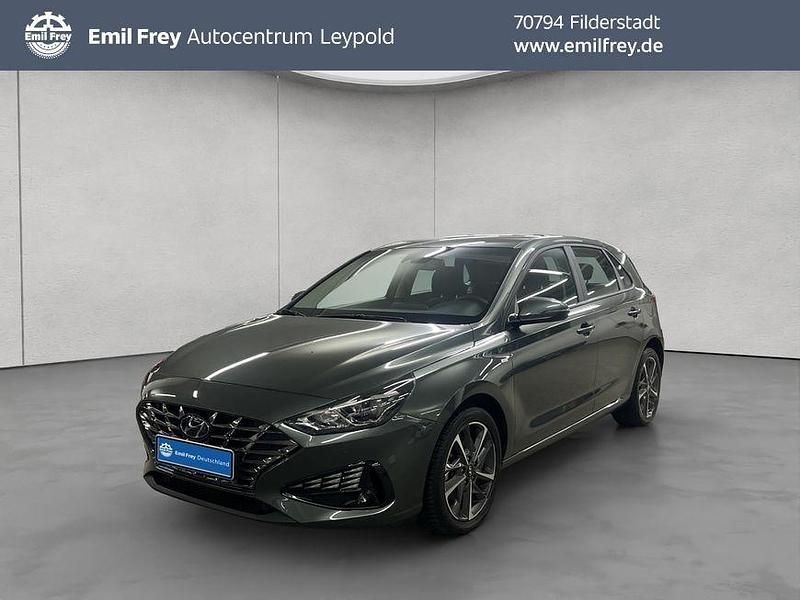 Grau Gebraucht 2024 Hyundai i30 Trend Limousine | 17.490 € (Guter Preis) - Bild 1/4