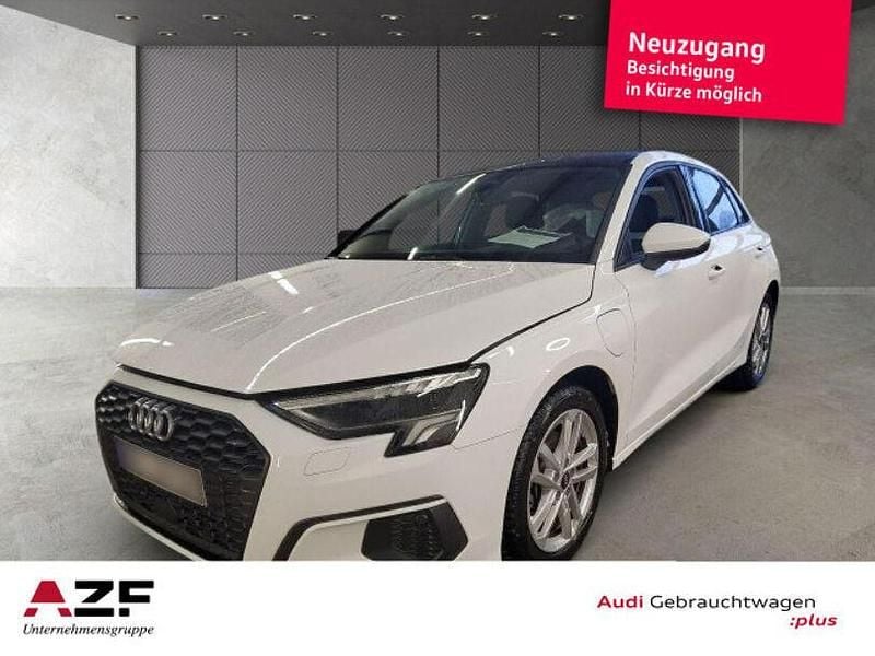 Weiss Gebraucht 2022 Audi e-tron Advanced SUV | 25.890 € (Fairer Preis) - Bild 1/4