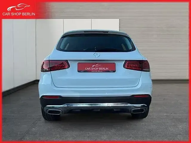 Gebraucht Mercedes GLC200 211 PS (155 kW) 2022 Weiß SUV