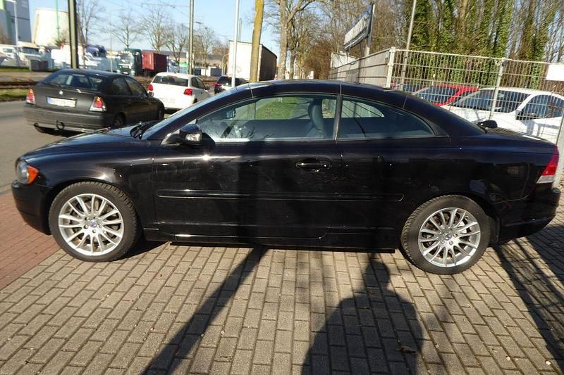 Gebraucht Volvo C70 Summum 179 PS (131 kW) 2009 Schwarz Cabrio