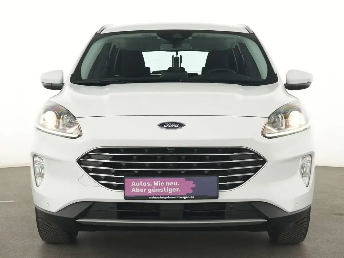 Gebraucht Ford Kuga Titanium 190 PS (139 kW) 2023 Frost weiss SUV