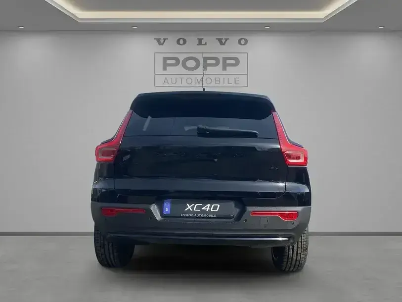 Gebraucht Volvo XC40 Plus 197 PS (144 kW) 2026 Onyx black SUV