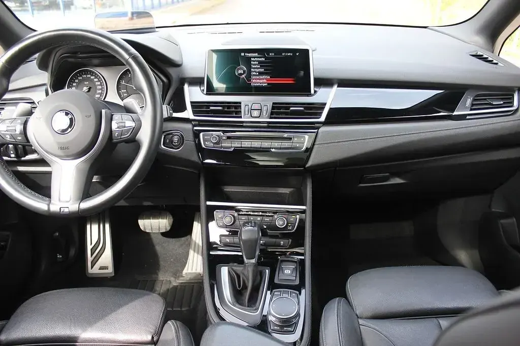 Gebraucht BMW 220 Performance 190 PS (139 kW) 2016 Weiß Kombi