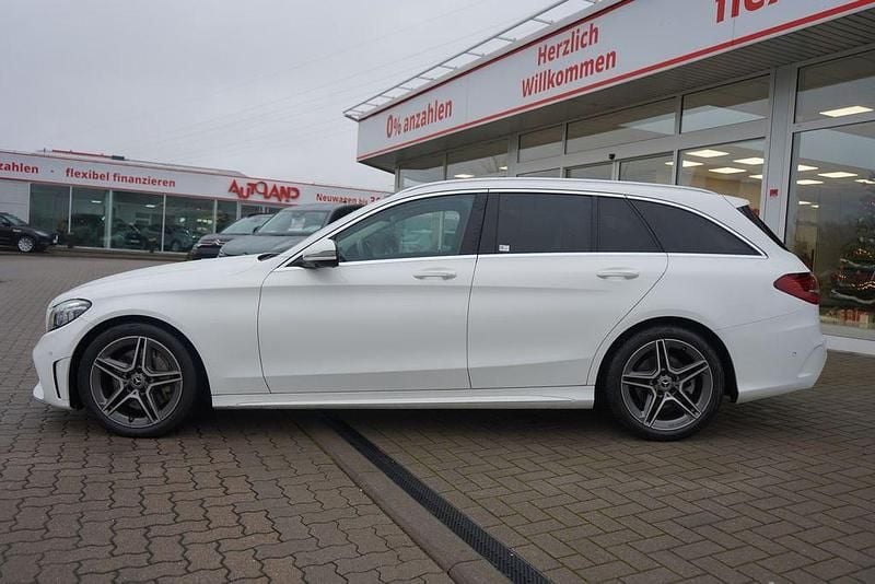 Gebraucht Mercedes C300 AMG line 245 PS (180 kW) 2020 Weiß Kombi