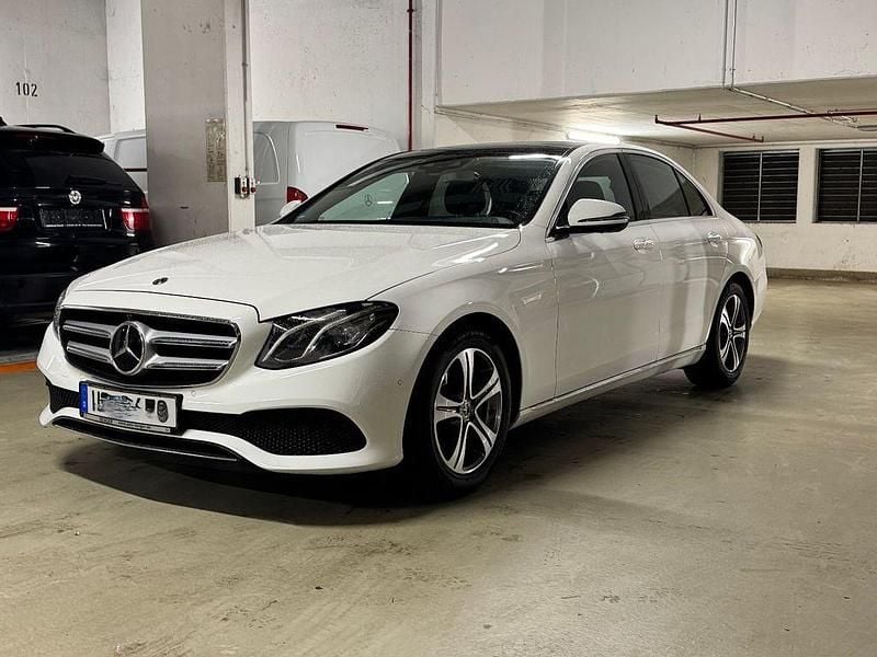 Gebraucht Mercedes E200 Avantgarde 150 PS (110 kW) 2018 Polarweiss Limousine