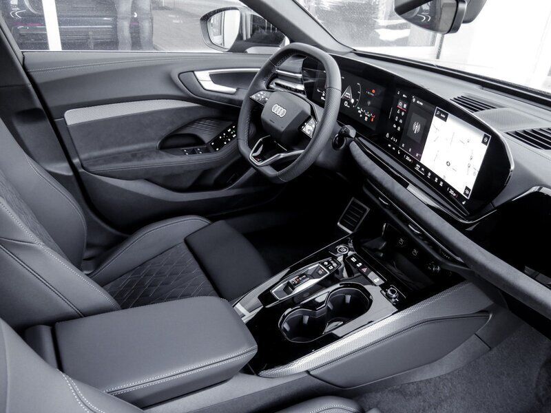 Gebraucht Audi A5 S-Line 204 PS (150 kW) 2025 Daytonagrau perleffekt Coupé