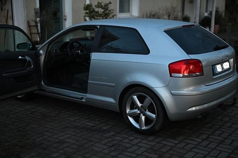 Gebraucht Audi A3 Ambiente 125 PS (91 kW) 2008 Silber Kleinwagen