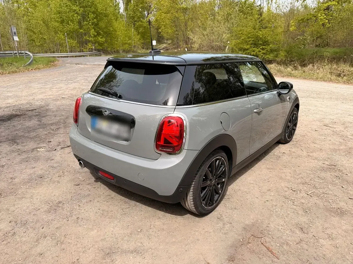 Usado Mini Cooper 136 HP (100 kW) 2019 Cinzento Citadino