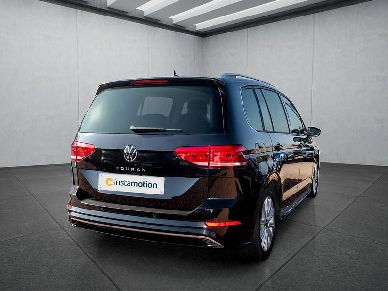 Gebraucht VW Touran 150 PS (110 kW) 2025 Schwarz Van / Kleinbus