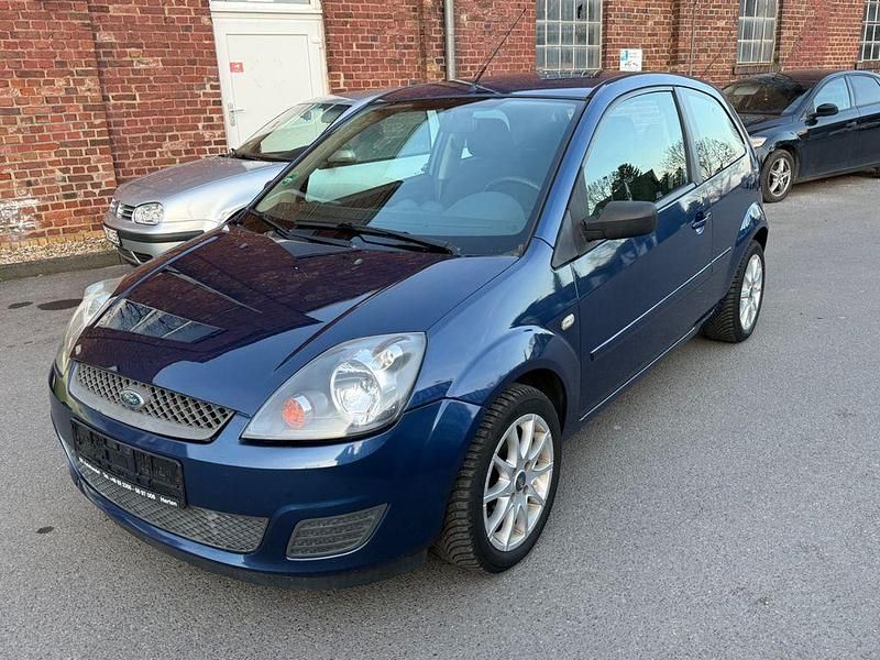 Gebraucht Ford Fiesta Style 60 PS (44 kW) 2008 Blau Kleinwagen