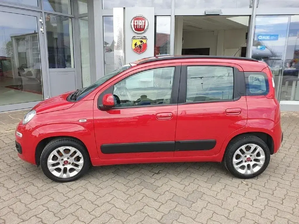Gebraucht Fiat Panda Lounge 69 PS (50 kW) 2014 Rot Kleinwagen