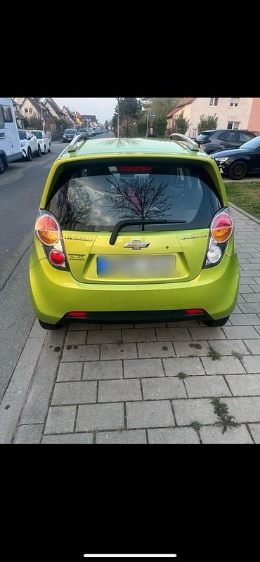 Gebraucht Chevrolet Spark 82 PS (60 kW) 2011 Grün Kleinwagen