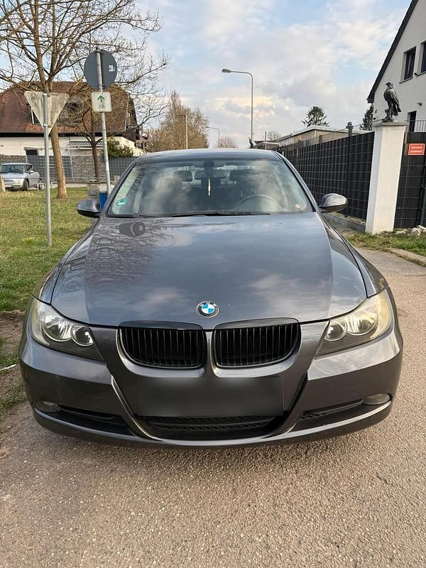 Second-hand BMW 320 170 CP (125 kW) 2006 Gri Berlinǎ