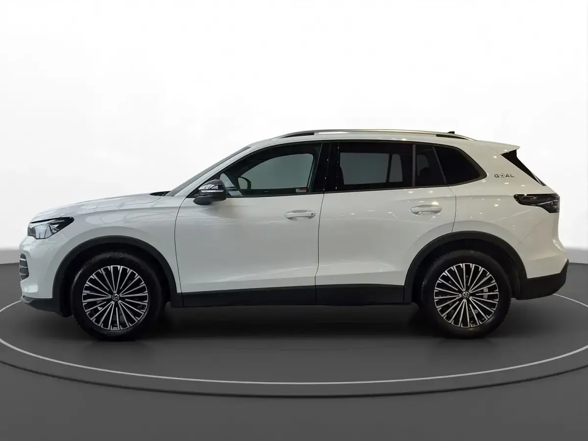 Gebraucht VW Tiguan Goal 150 PS (110 kW) 2025 Pure white SUV