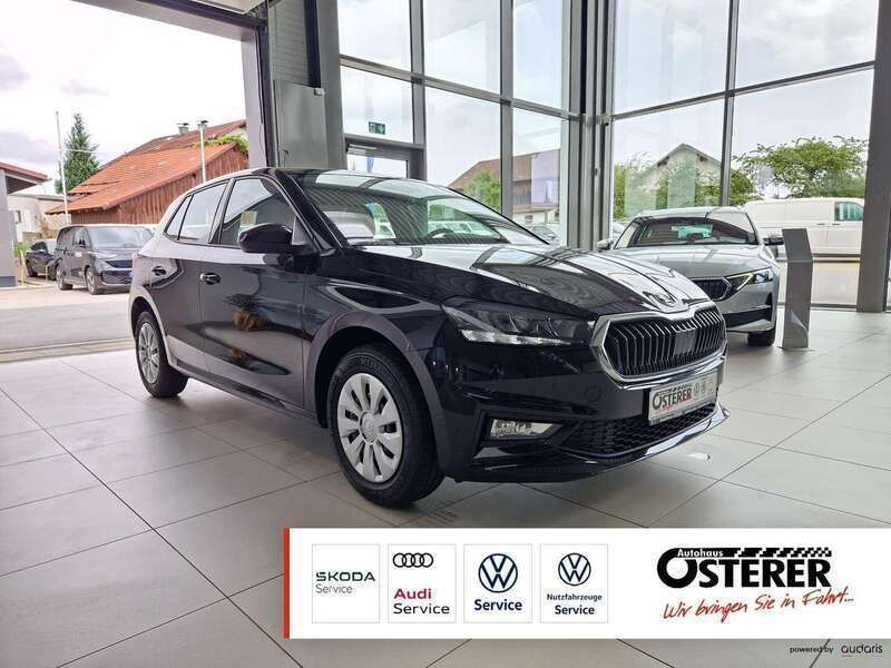 Schwarzmagic perleffekt Neu 2024 Skoda Fabia Ambition Limousine | 23.450 € (Fairer Preis) - Bild 1/4