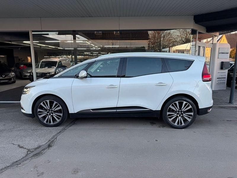 Gebraucht Renault Grand Scénic IV Initiale Paris 163 PS (119 kW) 2018 Weiß Van / Kleinbus