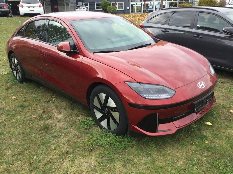 Neu Hyundai Ioniq 6 Techniq 239 kW (325 PS) 2025 Rot Limousine