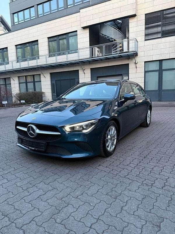 Gebraucht Mercedes CLA200 150 PS (110 kW) 2021 Denimblau  metalliclack Kombi