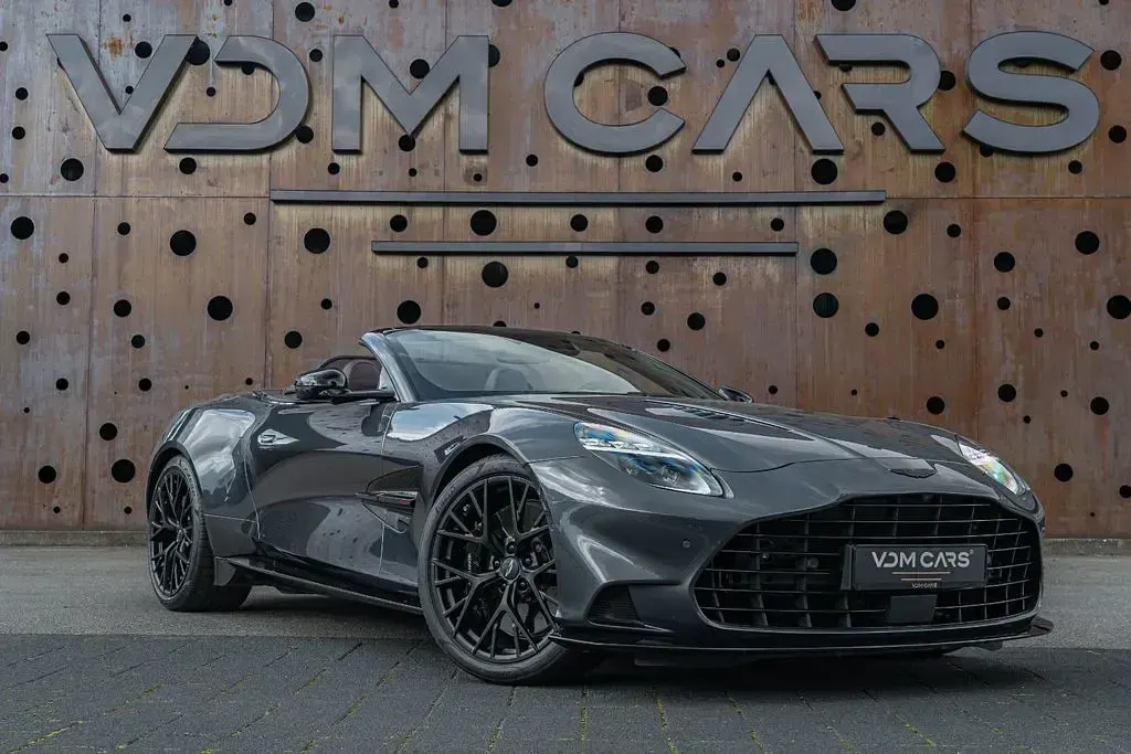 Neu Aston Martin Vanquish 835 PS (614 kW) 2025 Grau Cabrio