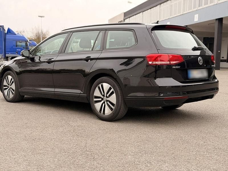 Gebraucht VW Passat 150 PS (110 kW) 2015 Schwarz Kombi