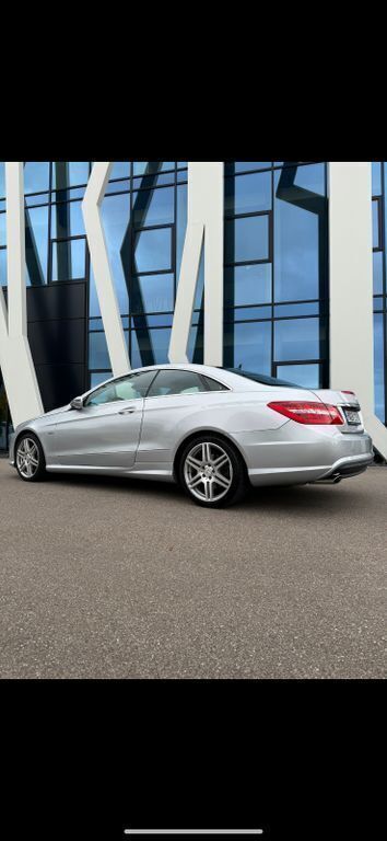 Silber Gebraucht 2009 Mercedes E350 Sport Coupé | 9.700 € (Guter Preis) - Bild 1/4