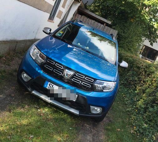 Blau Gebraucht 2019 Dacia Logan MCV Stepway Kombi | 9.900 € (Guter Preis) - Bild 1/4