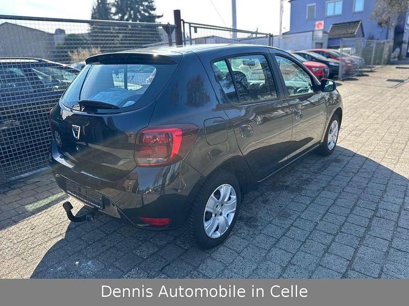 Gebraucht Dacia Sandero Essentiel 73 PS (53 kW) 2017 Schwarz Kleinwagen