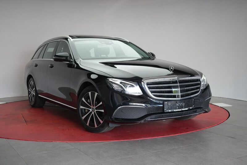Schwarz Gebraucht 2019 Mercedes E350 Exclusive Limousine | 29.490 € (Superpreis) - Bild 1/4