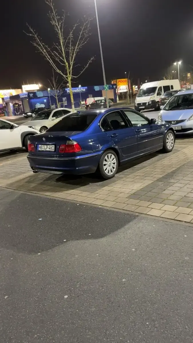 Gebraucht BMW 320 170 PS (125 kW) 2004 Blau Limousine
