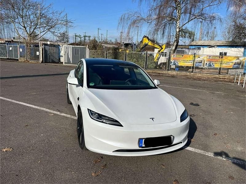 Gebraucht Tesla Model 3 Long Range AWD 366 kW (498 PS) 2023 Weiß Limousine