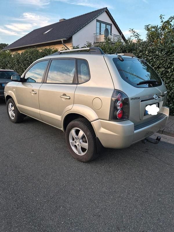 Andere farben Gebraucht 2008 Hyundai Tucson GLS SUV | 3.899 € (Fairer Preis) - Bild 1/4
