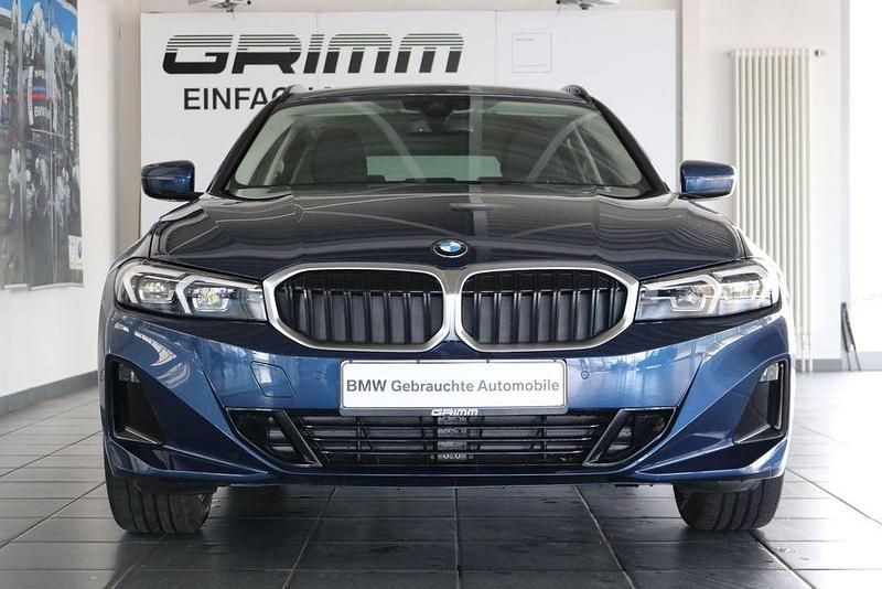 Gebraucht BMW 318 156 PS (114 kW) 2024 Phytonicblau metallic (metallic) Kombi