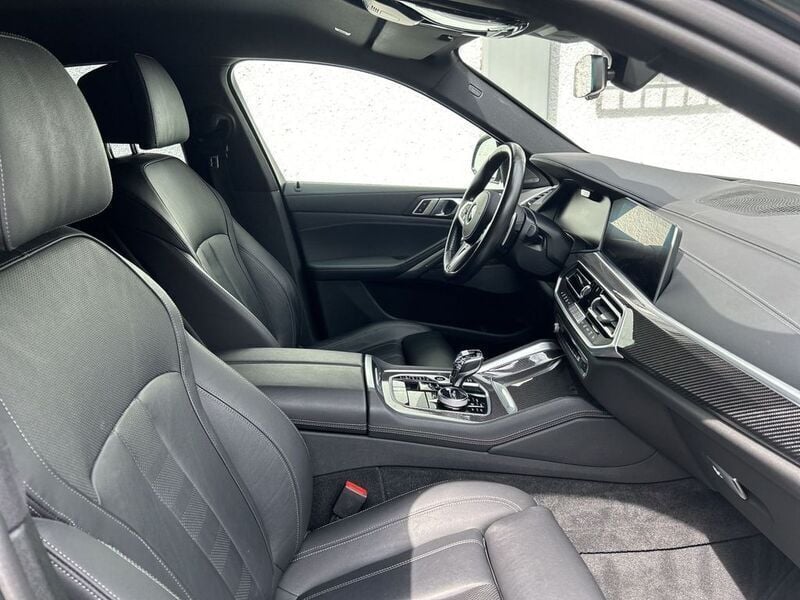 Gebraucht BMW X6 M50 Shadowline 400 PS (294 kW) 2020 Saphirschwarz metallic SUV