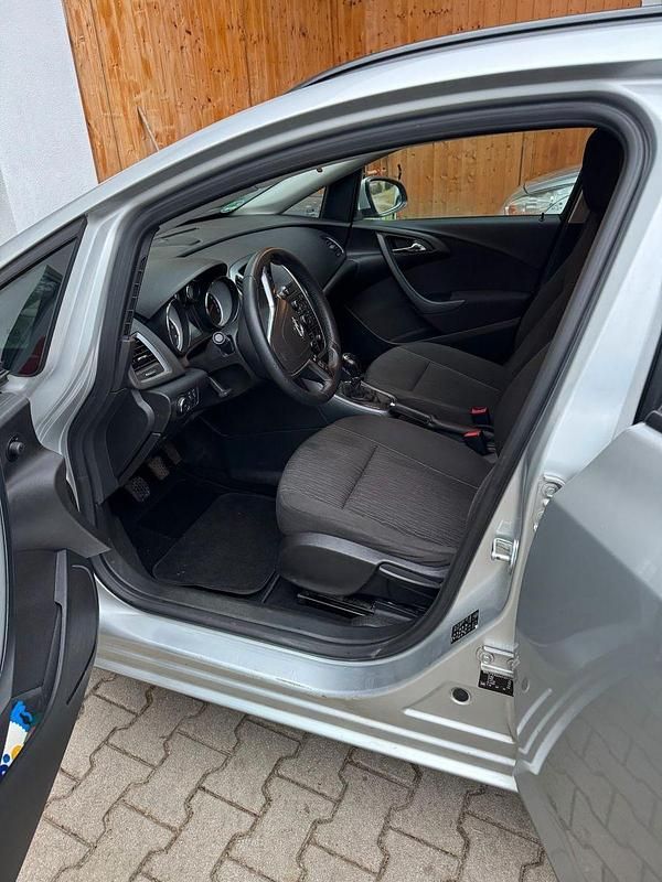 Gebraucht Opel Astra Eco 110 PS (80 kW) 2015 Silber Kombi