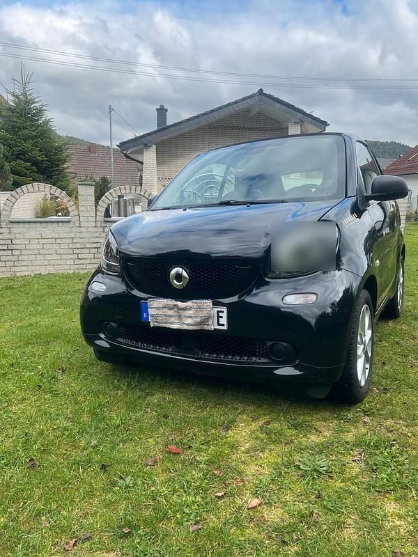 Schwarz Gebraucht 2019 Smart ForTwo Electric Drive Kleinwagen | 6.400 € (Fairer Preis) - Bild 1/4