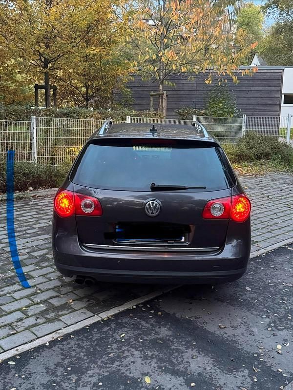 Gebraucht VW Passat 170 PS (125 kW) 2008 Braun Kombi