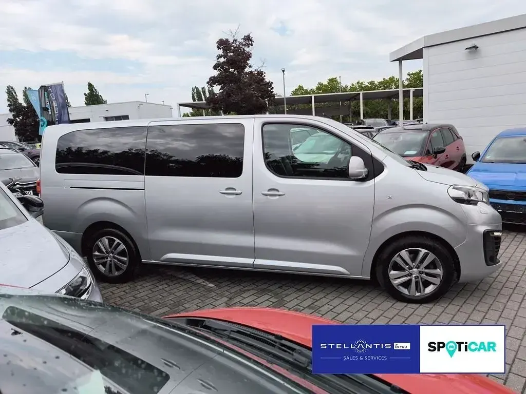 Gebraucht Peugeot Traveller Allure 177 PS (130 kW) 2018 Silber Van / Kleinbus
